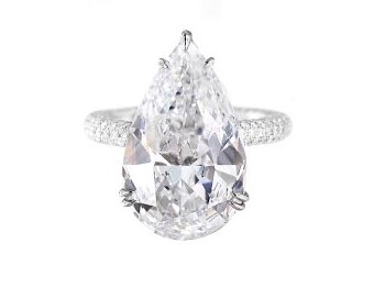 solitaire-pear-cut-engagement-ring