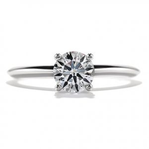 classic solitaire prong setting