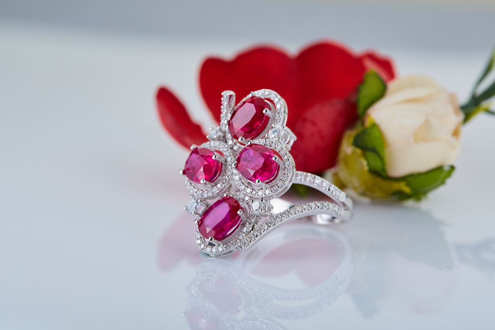 light red ruby ring with multiple stones