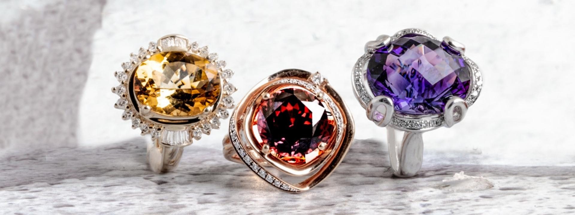 Louis Vuitton B Blossom Ring, Yellow Gold, White Gold, Onyx And Diamonds -  Vitkac shop online
