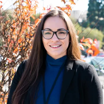 professional headshot of Chelsea Krok, jewelry store receptionist