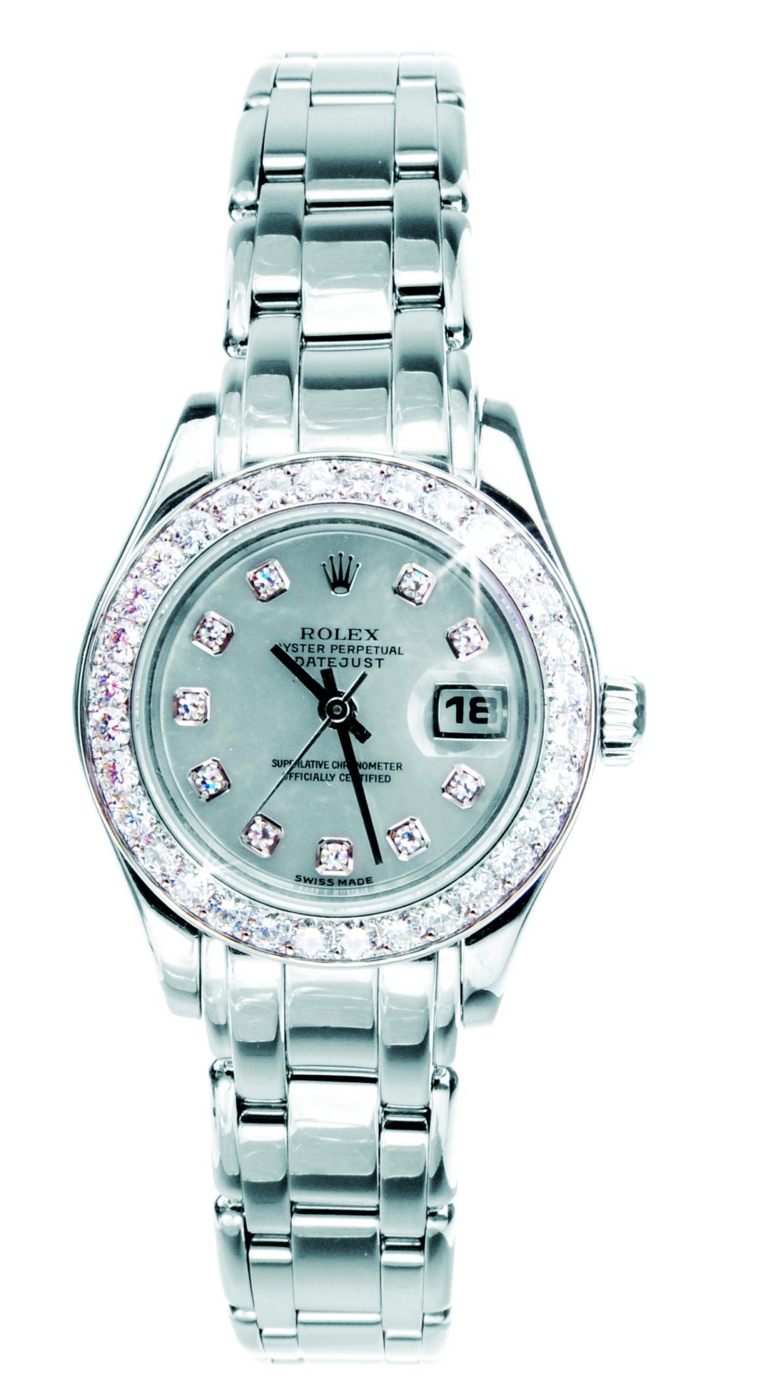 Pre-owned women’s Rolex Datejust in stainless steel with a diamond dial and bezel and a
Pearlmaster bracelet.