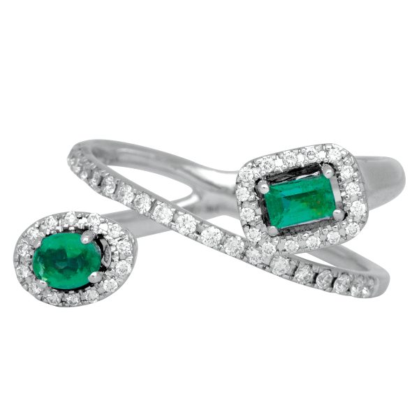 New Venetti 0.63 Carats Diamond & Emerald Ring