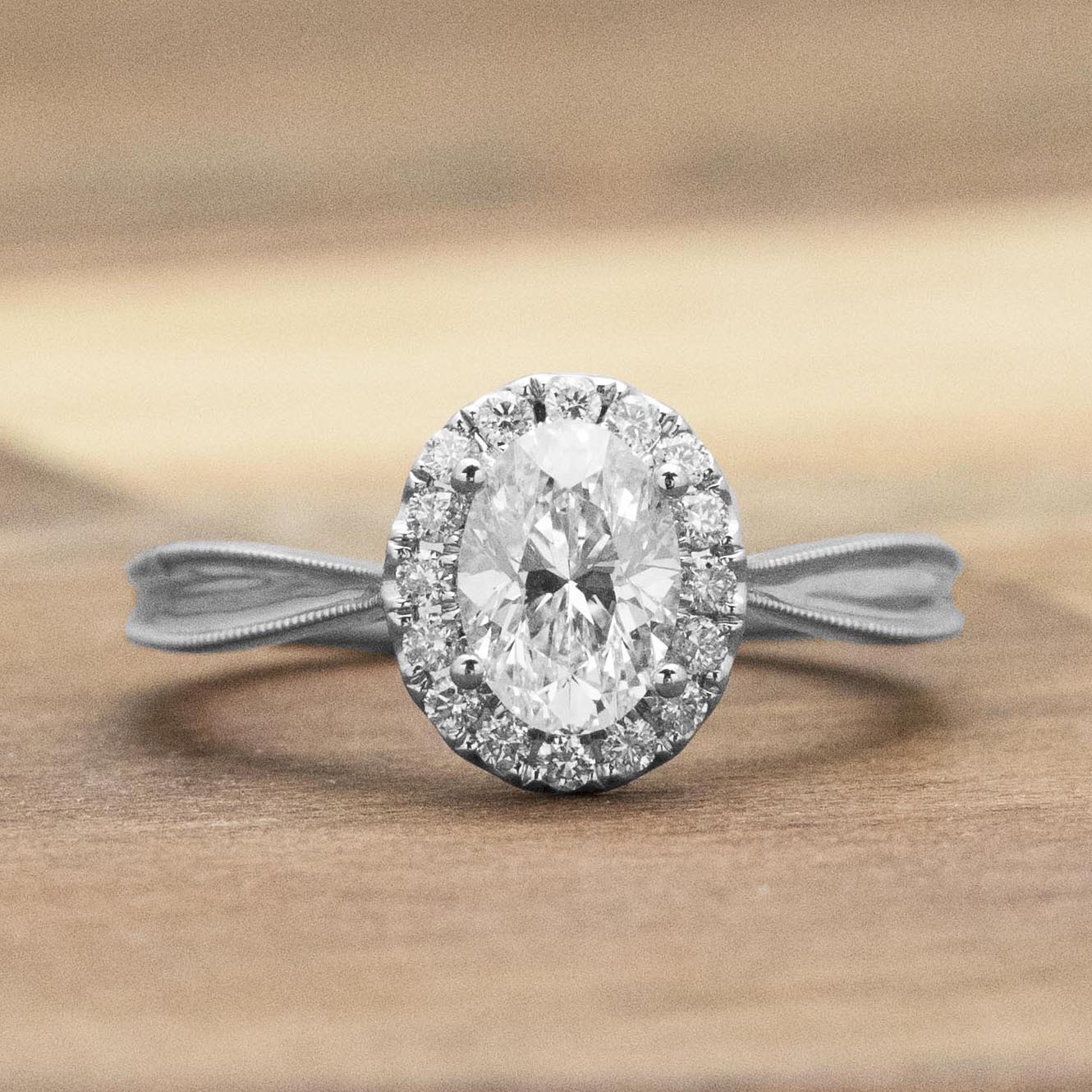 oval-engagement-ring-trends